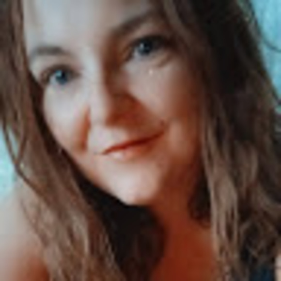 Meet your Posher, Francine - Picture 1 of 1